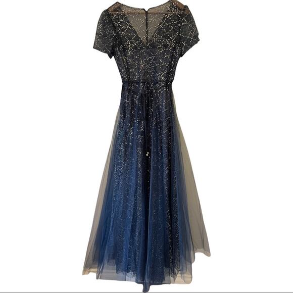 Carmen Marc Valvo Navy Blue Sequin Tulle Prom Formal Evening Dress 6 NWT - Picture 3 of 9